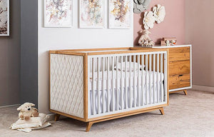 Uptown Classic Crib with Tufted Ends